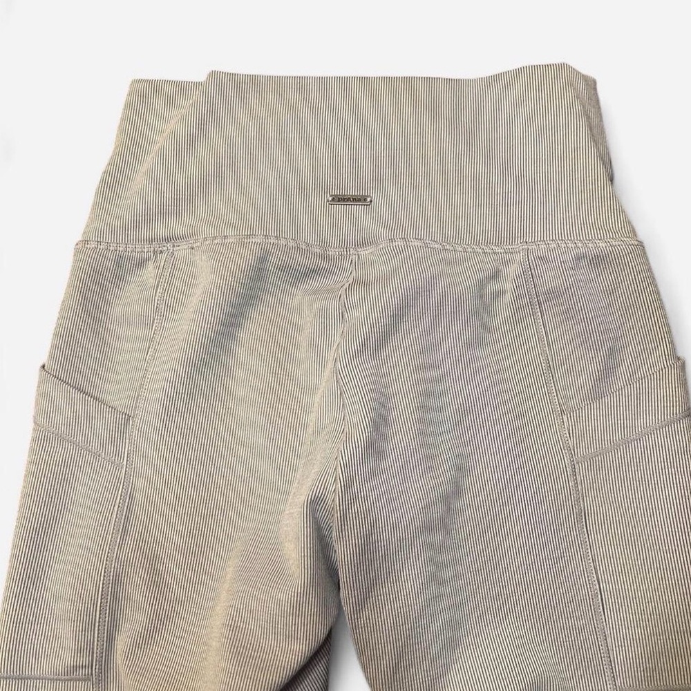 prAna Light Grey High-waisted Ribbed Leggings w Pockets Sz Small